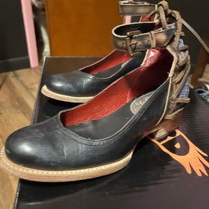 Freebird Marlon- size 7 used like new